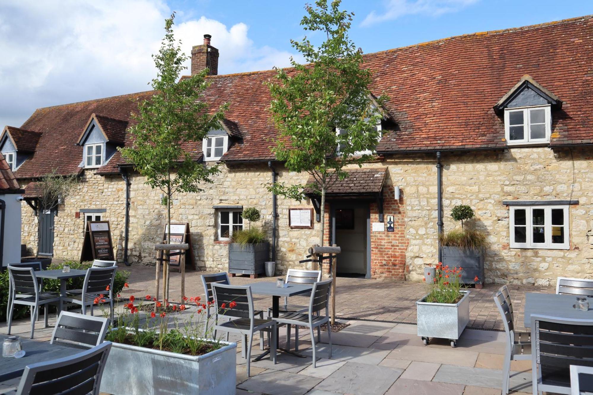 The Dinton Hermit Exterior foto